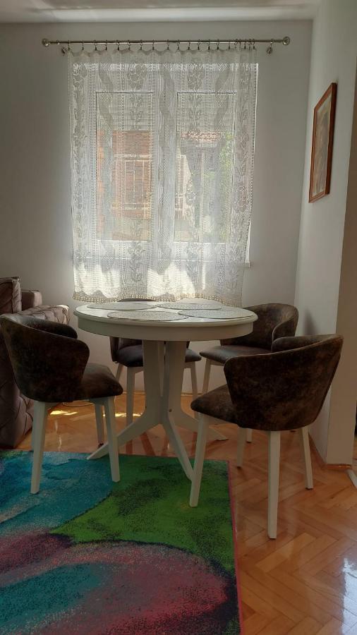 Apartman Milica Vrsac Exteriér fotografie